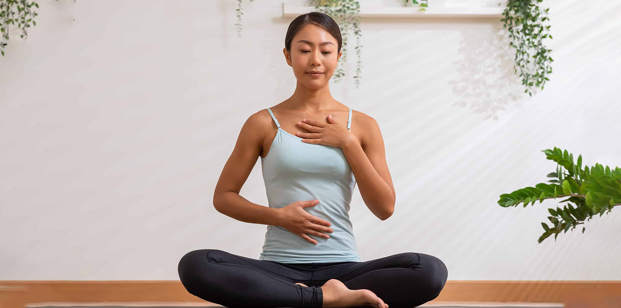 6 Simple Yoga for Food Digestion Poses You Can Do Anywhere